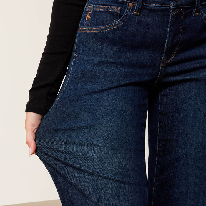 Ariat Women's Revel Dark Wash Ultra Stretch Mid Rise Vilma Trouser Jeans 10079195