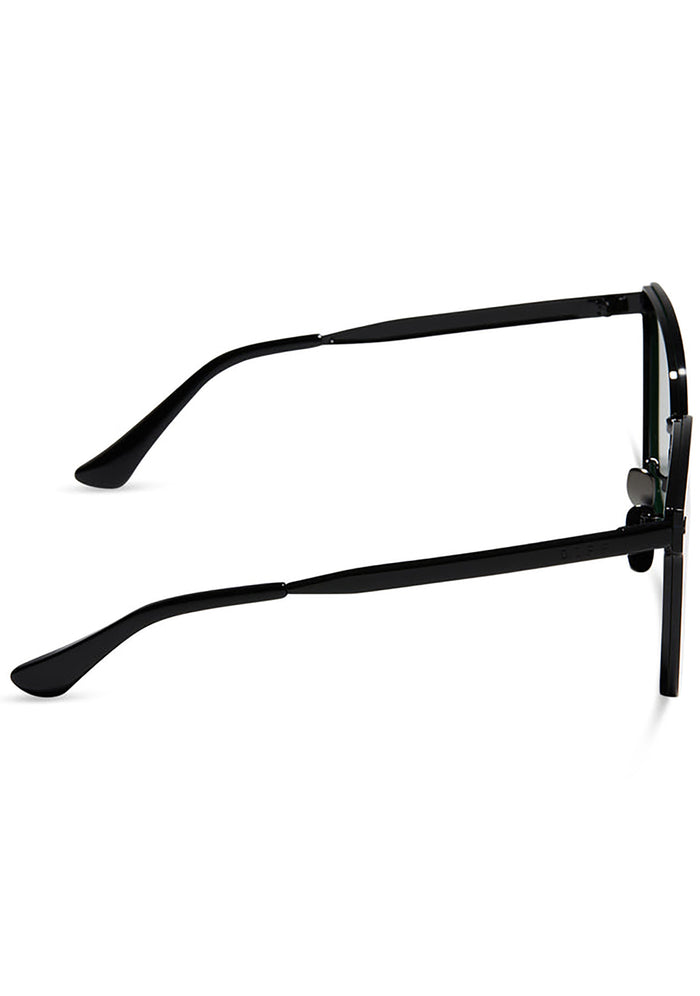 Bella V Polarized Sunglasses in Black/Purple