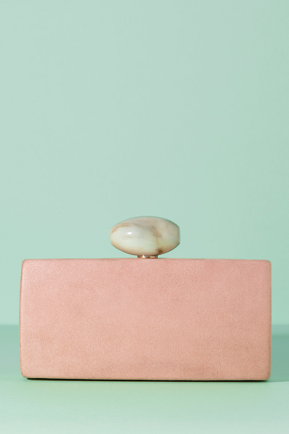 Clutch Oval Hueso Suede Rosa · Pretty in Pink ·