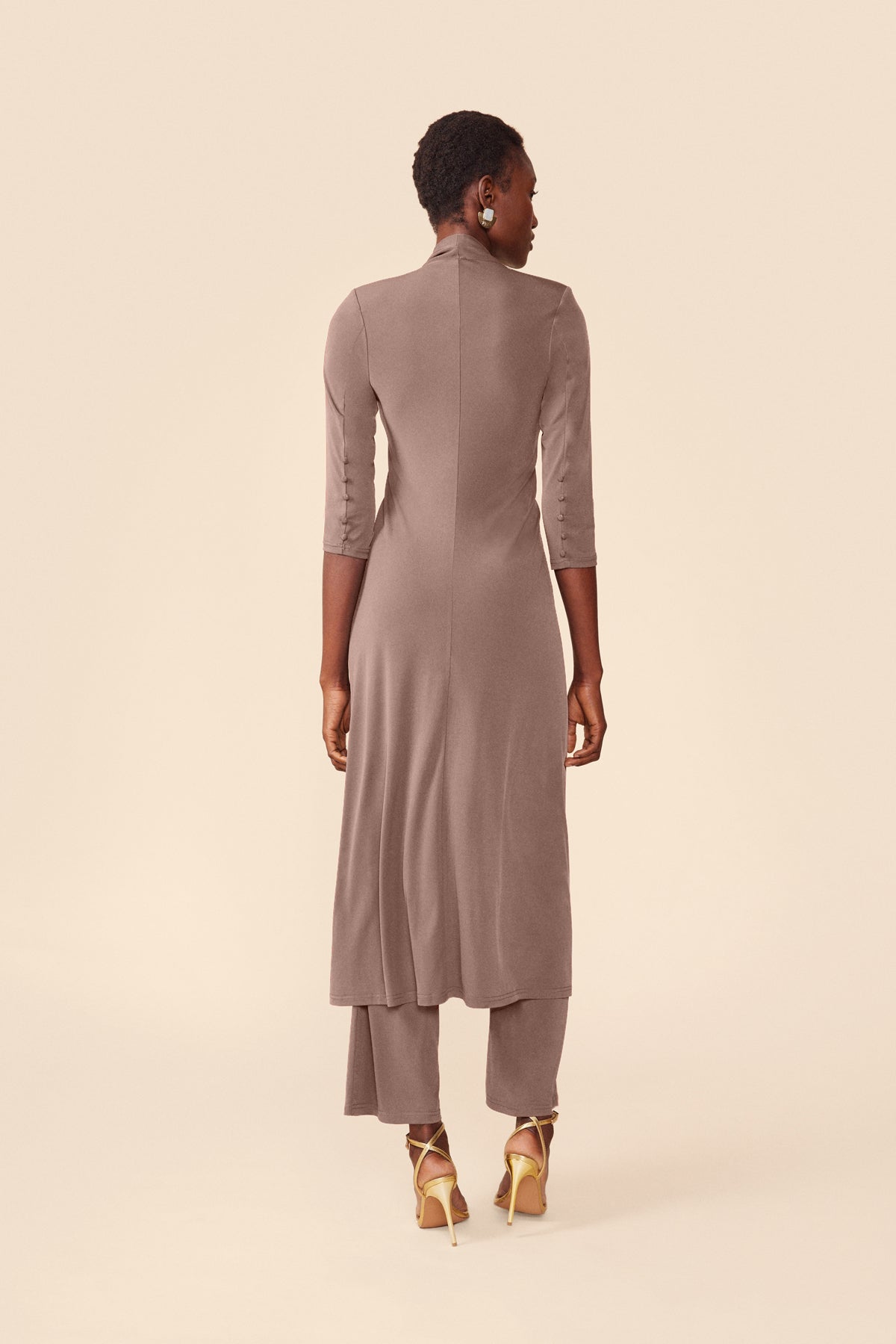 Conjunto Kala Taupe · Alegoria ·