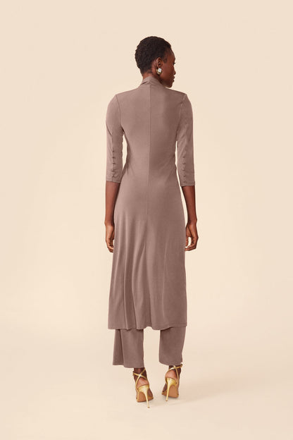 Conjunto Kala Taupe · Alegoria ·