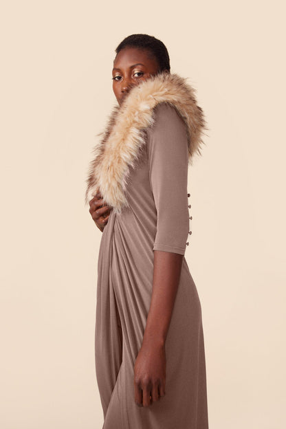 Conjunto Kala Taupe · Alegoria ·