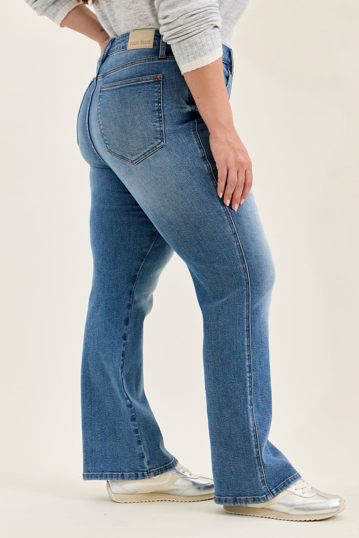 Judy Blue Women's Daisy Light Wash High-Rise Tummy Control Boot Cut Jeans 881162