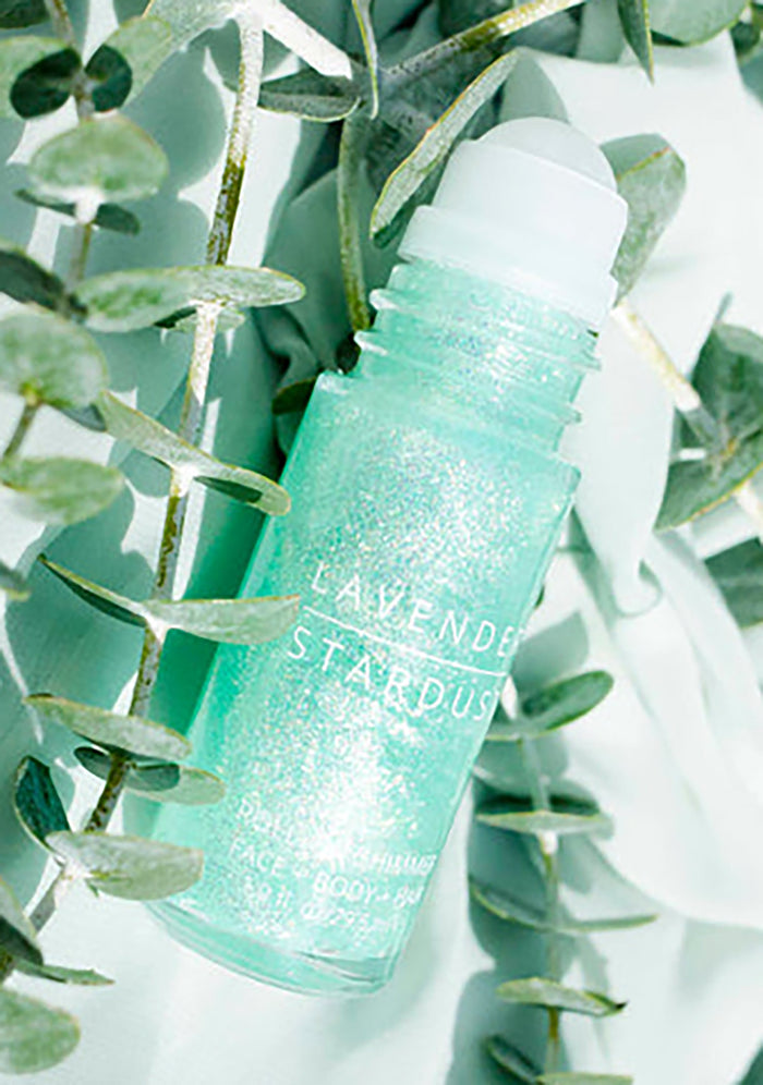 Lavender Stardust Minty Roll-On Shimmer in mint — model view 2