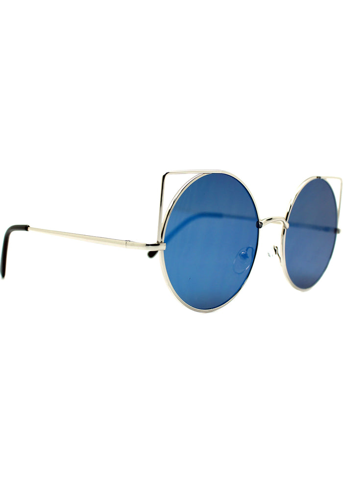 LASR Poison Ivy Cat Eye Sunglasses — detail view