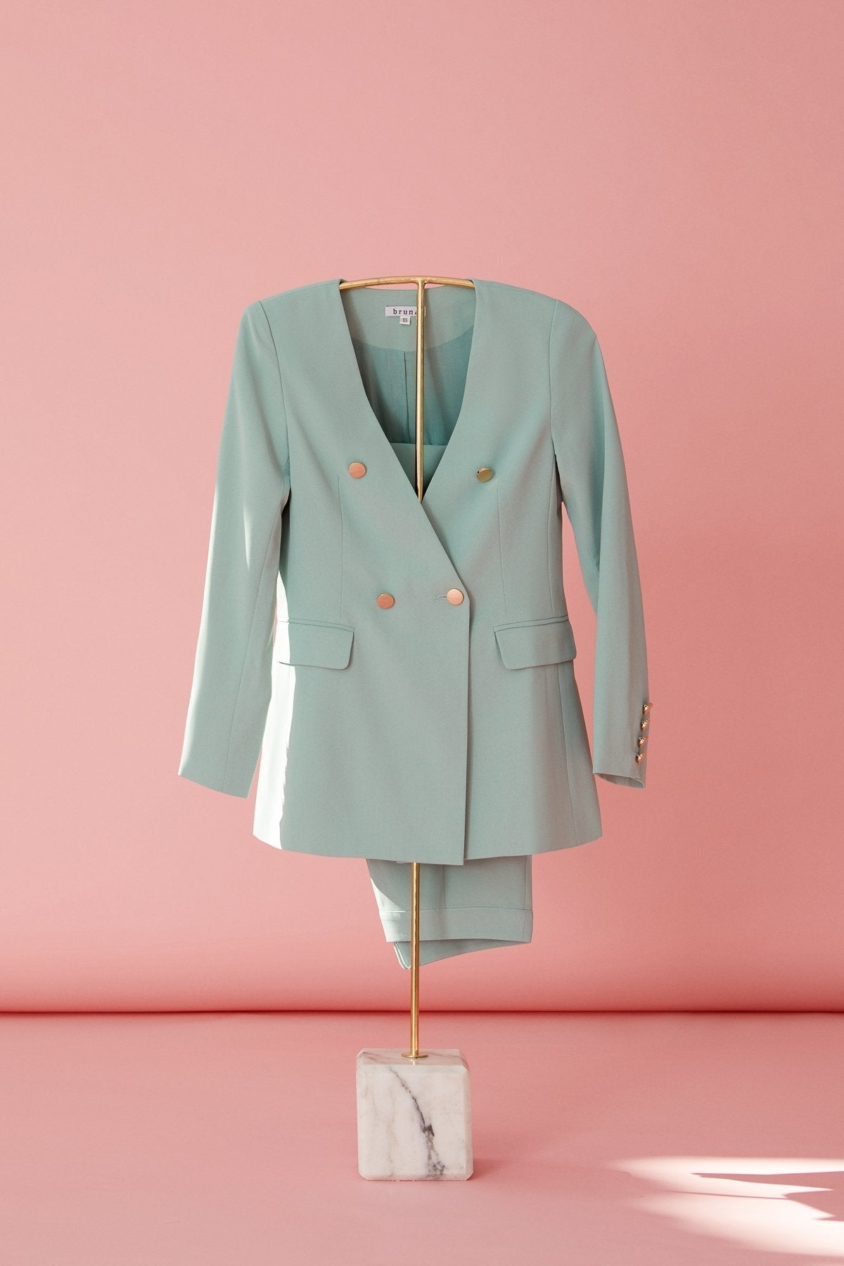 Traje Chaqueta Cornelia & Pantalon Lyn Verde · Pretty in Pink ·