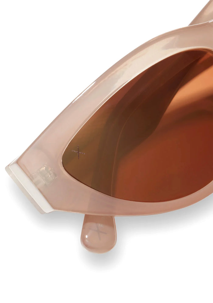 Dime Optics X Les Do Makeup Last Call Polarized Sunglasses in milky nude brown gold flash — flat front view