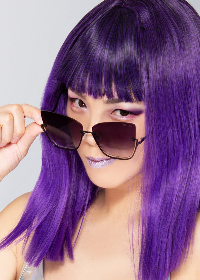 TopFoxx X Raya Vixen Sunglasses in black fade — model view